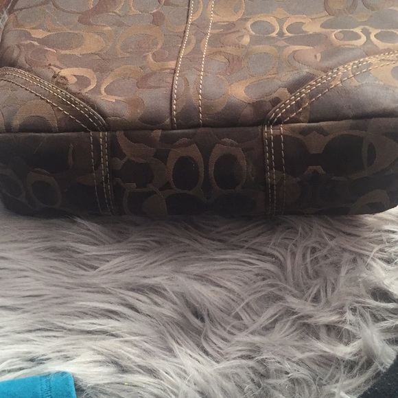 Coach - Picture 5 of 5